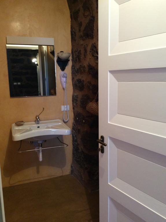 Le Maioliche Hotel Scauri  Exterior photo