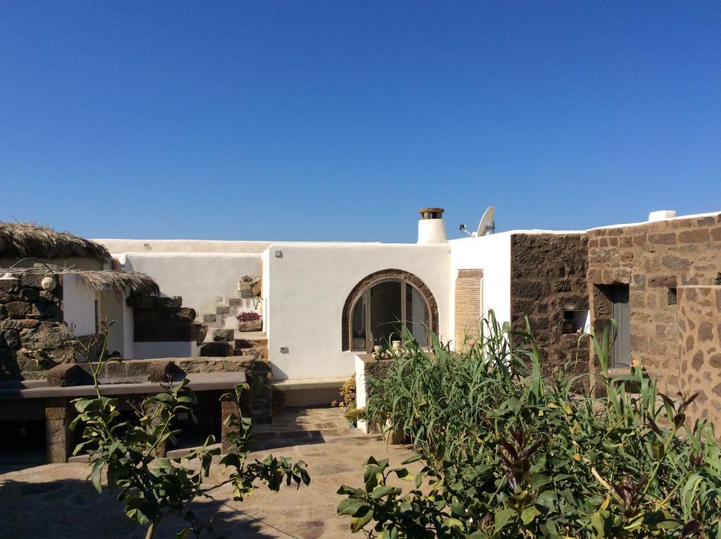 Le Maioliche Hotel Scauri  Exterior photo
